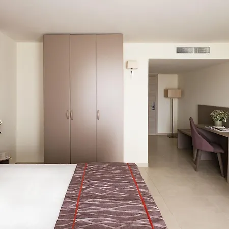 Mayflower Malta خليج سانت بول